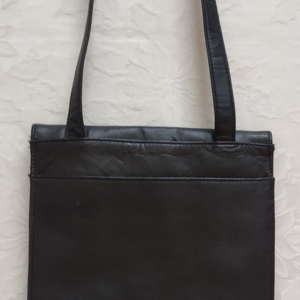 Vintage Black flap leather crossbody - Picture 12 of 12